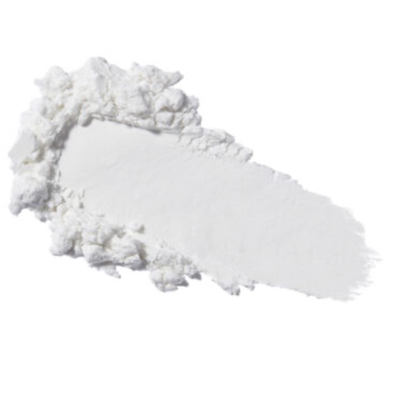 Translucent Loose Setting Powder - Picture 2 of 4